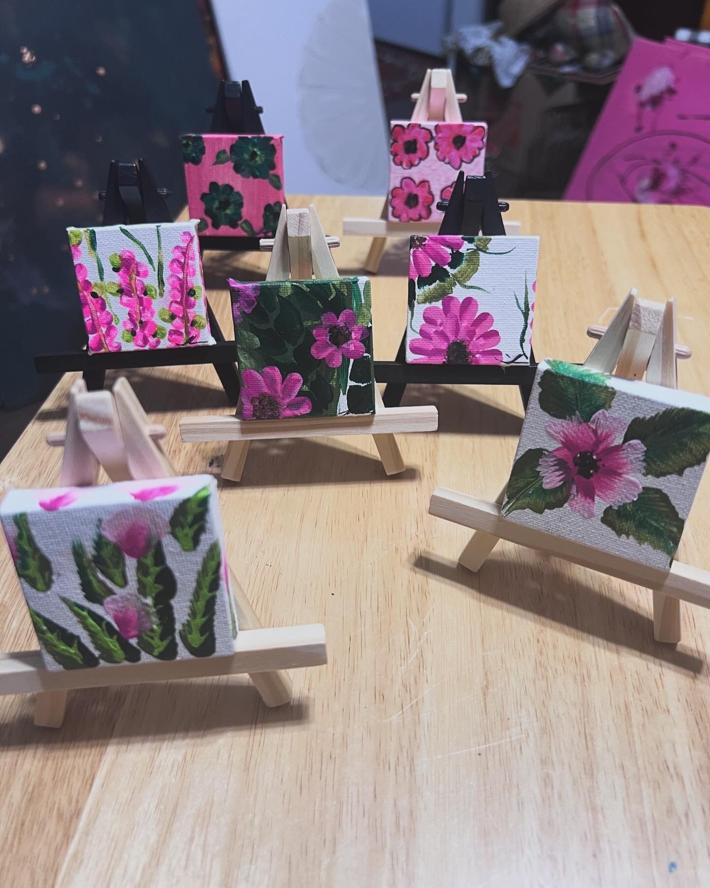Floral Mini's
