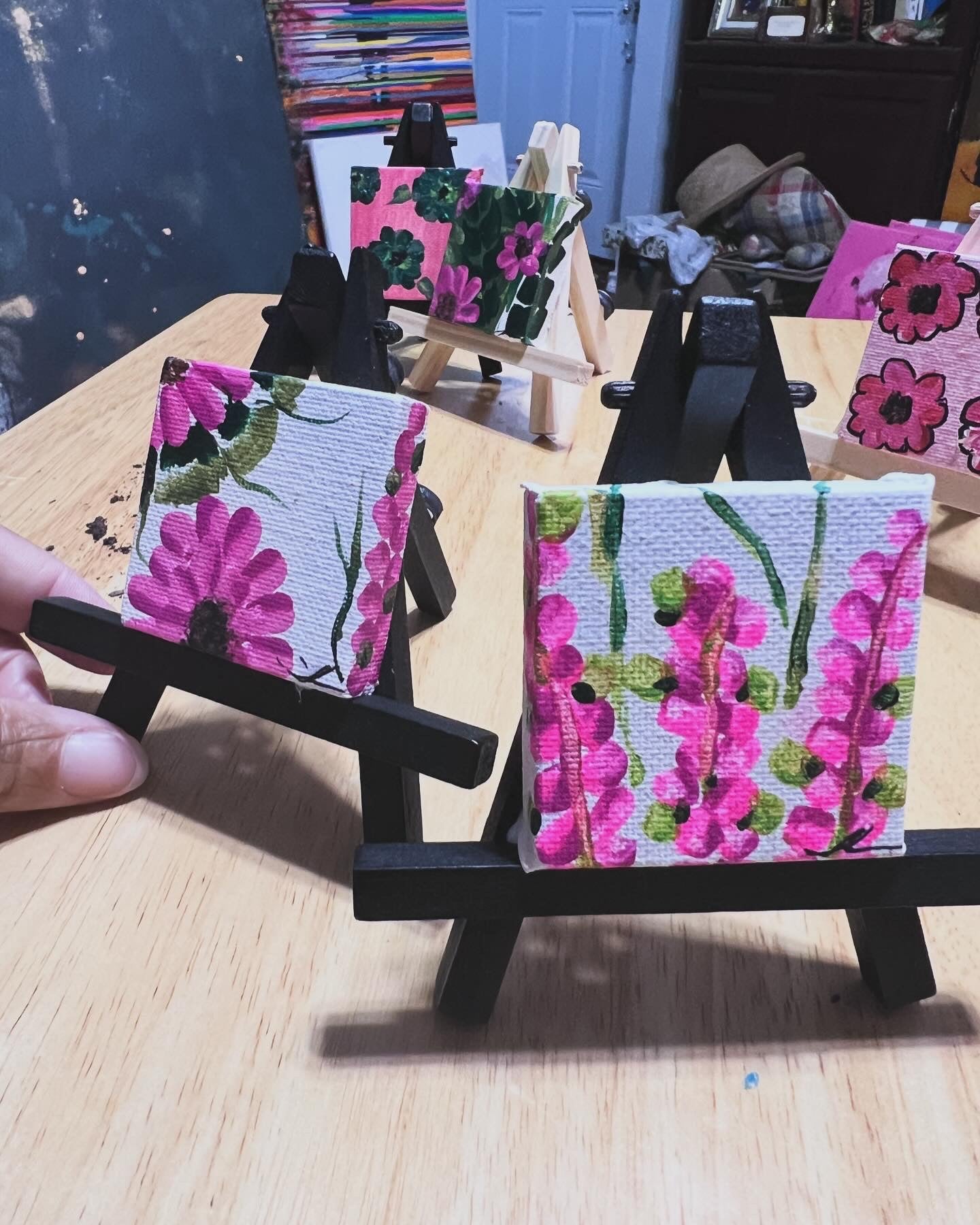 Floral Mini's